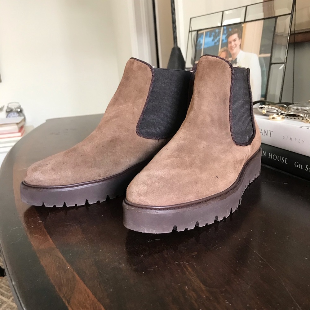 Ann Mashburn Lugsole Chelsea Boots